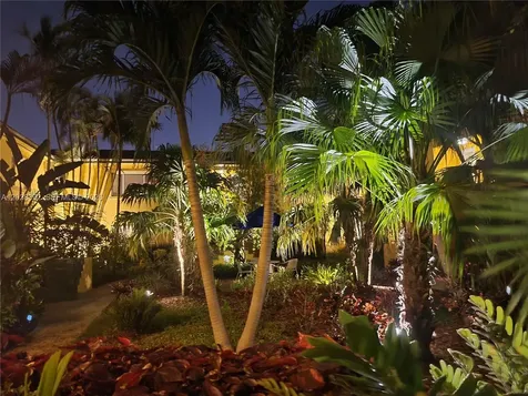 725 NE 16th Avenue Fort Lauderdale FL 33304
