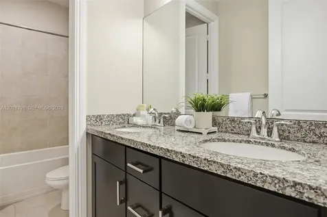 1507 SW 113th Avenue Pembroke Pines FL 33025