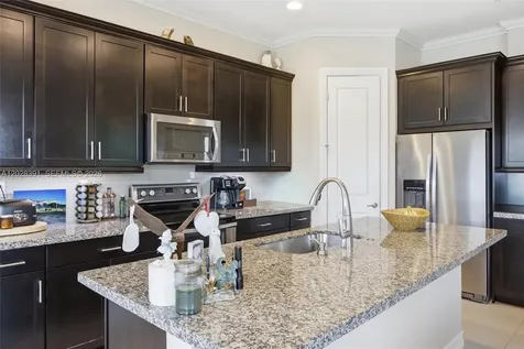 1507 SW 113th Avenue Pembroke Pines FL 33025