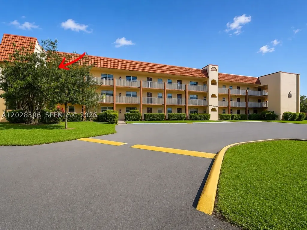 2811 N Pine Island Road Sunrise FL 33322