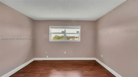 2811 N Pine Island Road Sunrise FL 33322