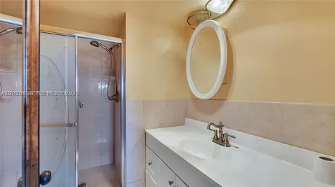 2811 N Pine Island Road Sunrise FL 33322