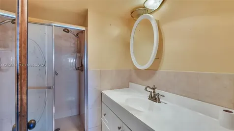 2811 N Pine Island Road Sunrise FL 33322