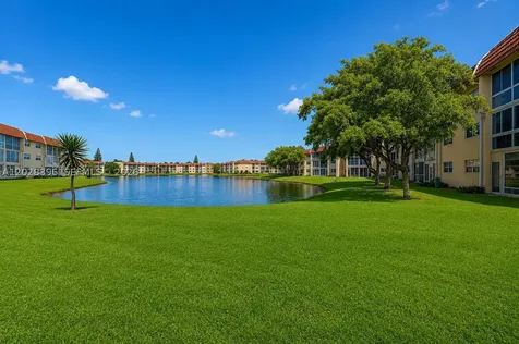 2811 N Pine Island Road Sunrise FL 33322