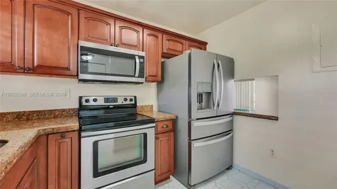 2811 N Pine Island Road Sunrise FL 33322