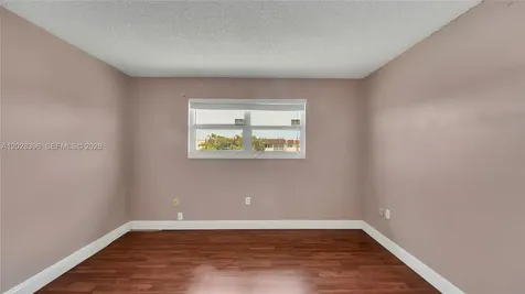 2811 N Pine Island Road Sunrise FL 33322