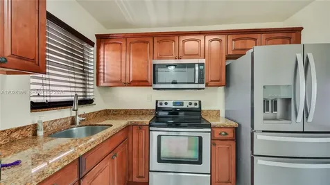 2811 N Pine Island Road Sunrise FL 33322