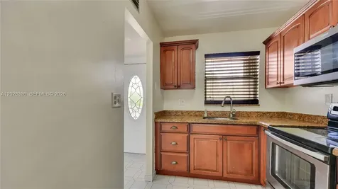 2811 N Pine Island Road Sunrise FL 33322