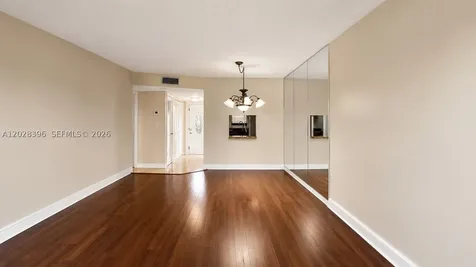 2811 N Pine Island Road Sunrise FL 33322