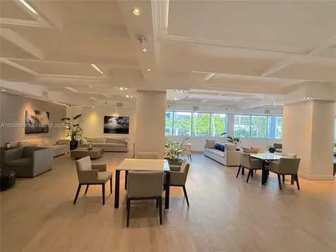 100 Lincoln Road Miami Beach FL 33139