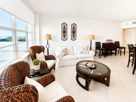 100 Lincoln Road Miami Beach FL 33139