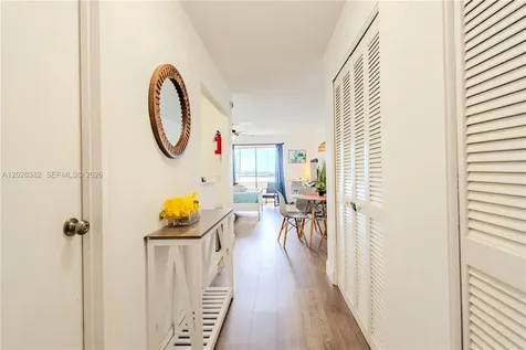 7904 West Drive North Bay Village FL 33141