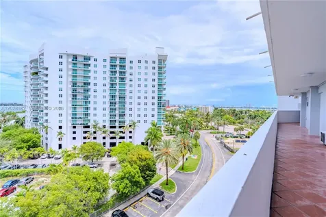 7904 West Drive North Bay Village FL 33141