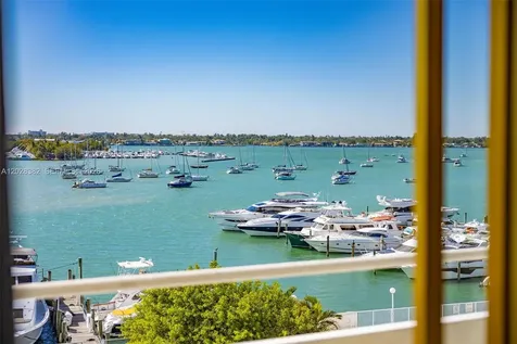 7904 West Drive North Bay Village FL 33141