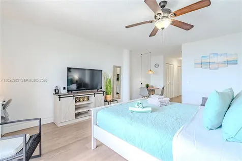 7904 West Drive North Bay Village FL 33141