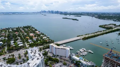 7904 West Drive North Bay Village FL 33141