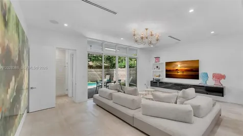 3162 Hibiscus Street Miami FL 33133