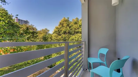 3162 Hibiscus Street Miami FL 33133