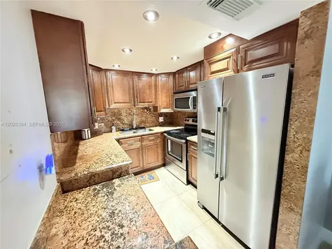 6101 N Falls Cir Drive Lauderhill FL 33319