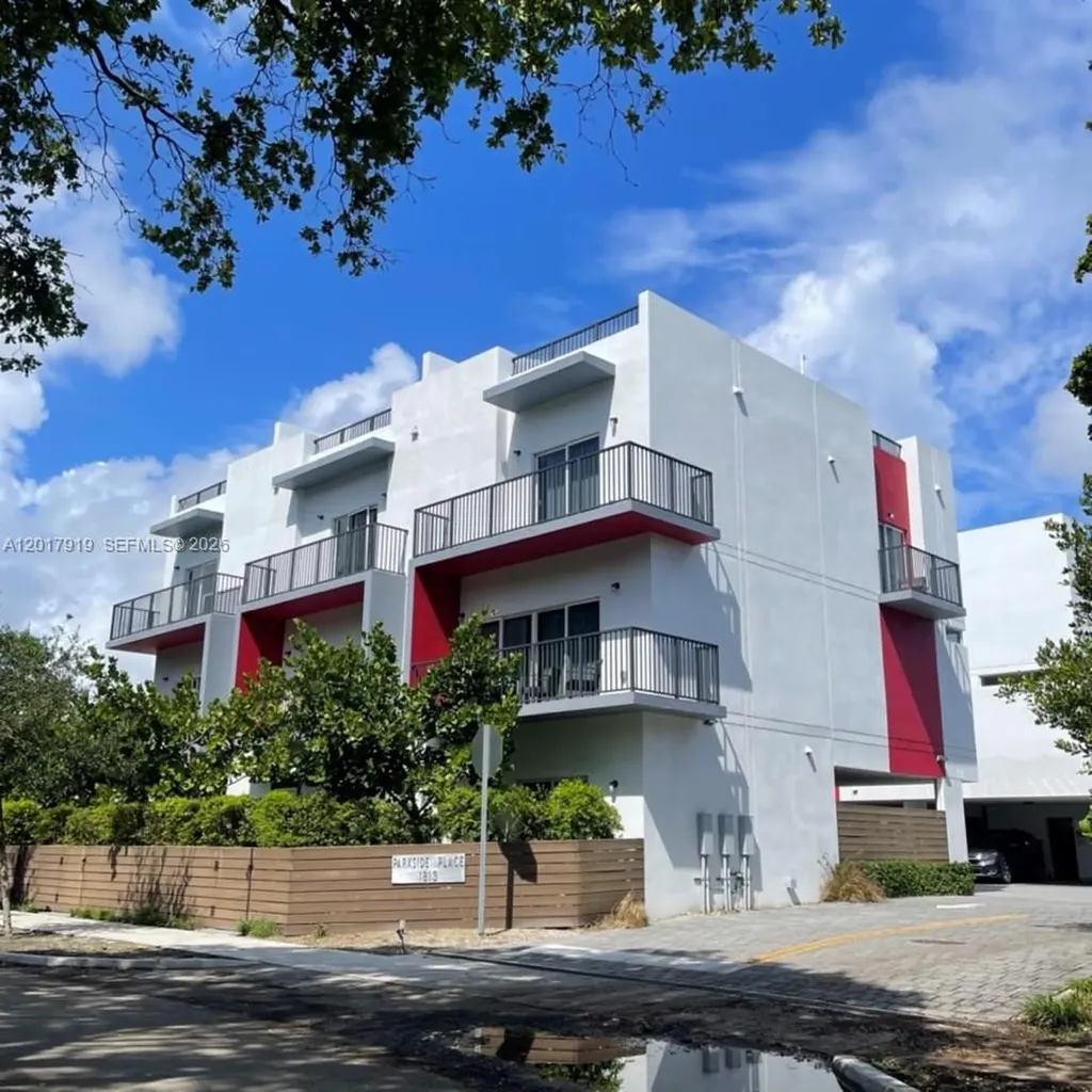 1813 Madison Street Hollywood FL 33020
