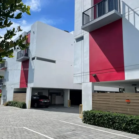 1813 Madison Street Hollywood FL 33020