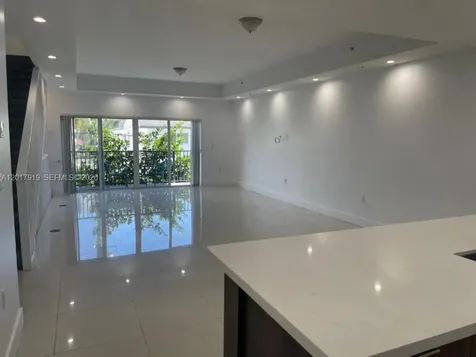 1813 Madison Street Hollywood FL 33020