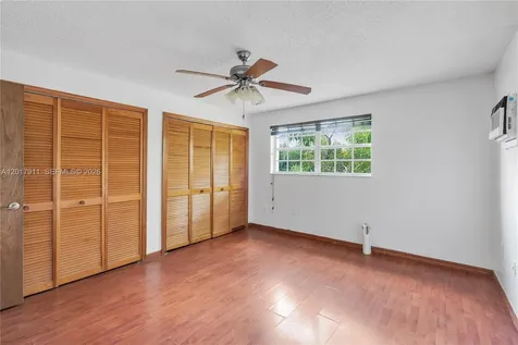 7811 SW 9th Terrace Miami FL 33144