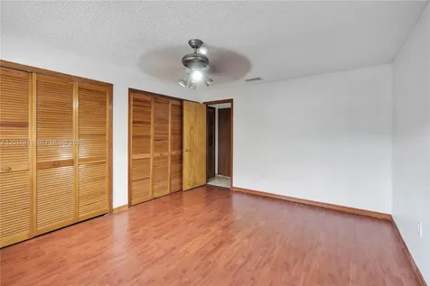 7811 SW 9th Terrace Miami FL 33144