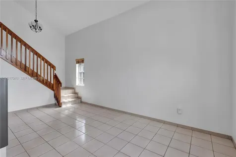 7811 SW 9th Terrace Miami FL 33144