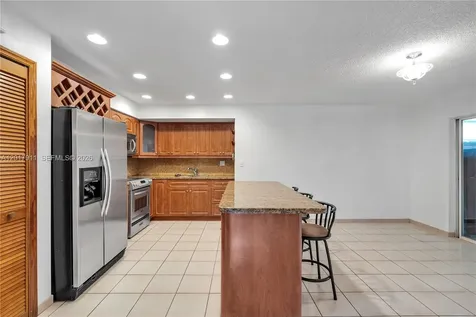 7811 SW 9th Terrace Miami FL 33144