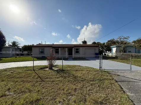 1011 Avenue F Riviera Beach FL 33404