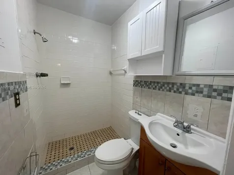 1011 Avenue F Riviera Beach FL 33404