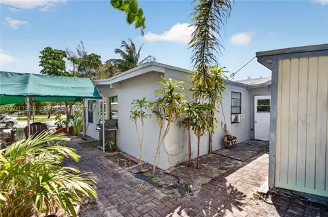 5041 NE 14th Avenue Pompano Beach FL 33064