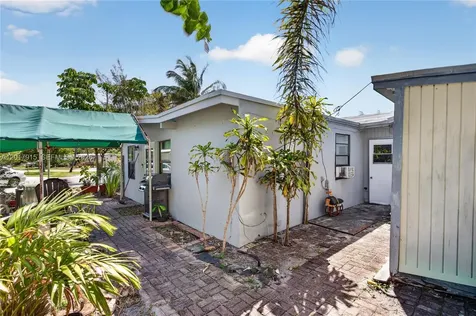5041 NE 14th Avenue Pompano Beach FL 33064
