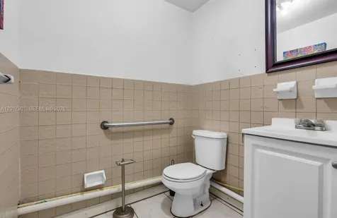 6409 NW 82nd Avenue Medley FL 33166