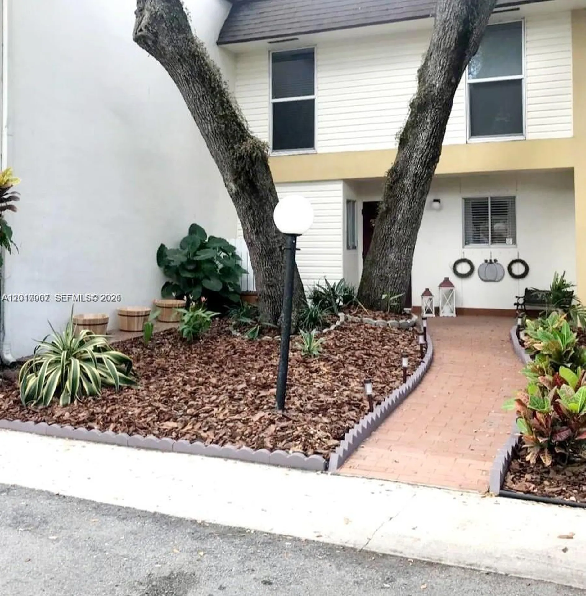 3300 Atlanta Hollywood FL 33021