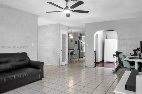 3405 E Shore Road Miramar FL 33023