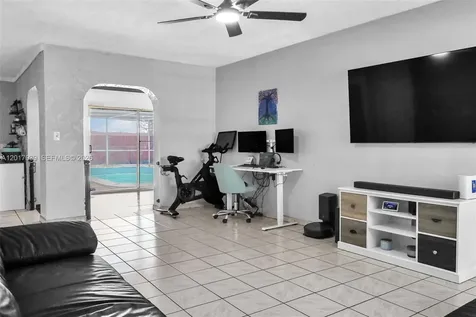 3405 E Shore Road Miramar FL 33023