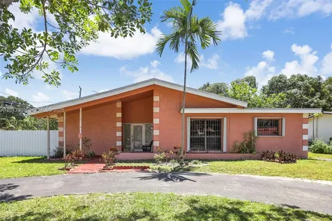 3405 E Shore Road Miramar FL 33023
