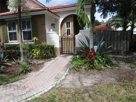 2261 NE 42nd Circle Homestead FL 33033