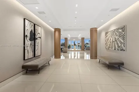 888 Brickell Key Drive Miami FL 33131