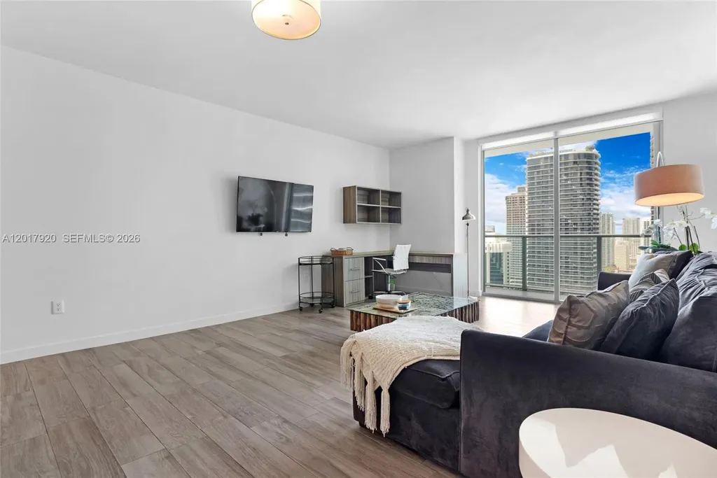 1100 S Miami Avenue Miami FL 33130