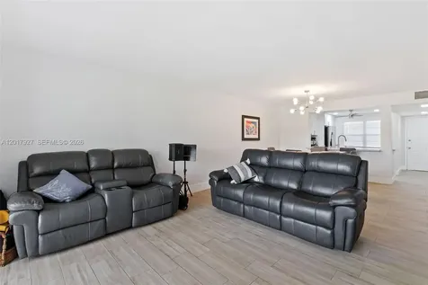 1151 SW 128th Terrace Pembroke Pines FL 33027