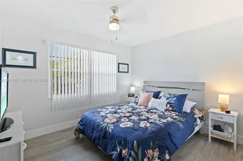 1151 SW 128th Terrace Pembroke Pines FL 33027