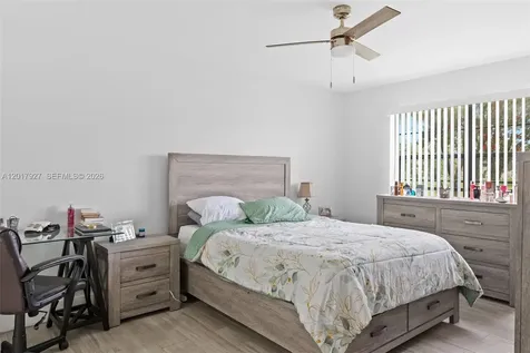 1151 SW 128th Terrace Pembroke Pines FL 33027
