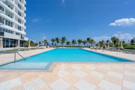 100 Lincoln Road Miami Beach FL 33139