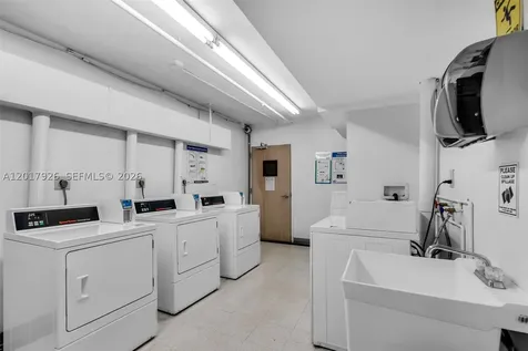 100 Lincoln Road Miami Beach FL 33139