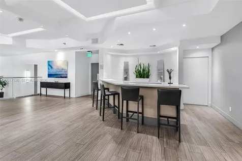 100 Lincoln Road Miami Beach FL 33139