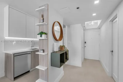 100 Lincoln Road Miami Beach FL 33139
