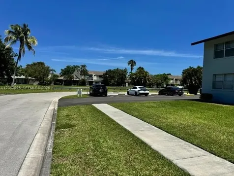 380 E Laurel Drive Margate FL 33063